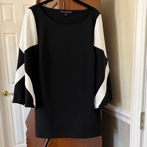 *Boston Proper Black Top with Black & White Bell Geometric 3/4 Sleeves Dressy